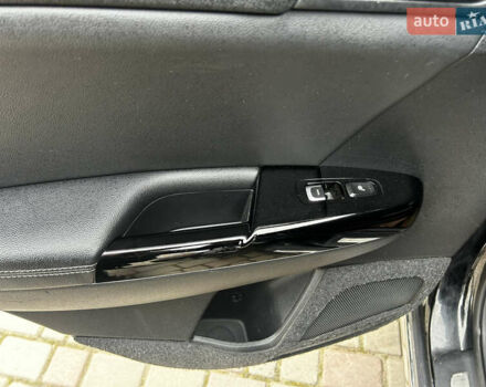 Чорний Кіа Sportage, об'ємом двигуна 2 л та пробігом 176 тис. км за 17600 $, фото 12 на Automoto.ua