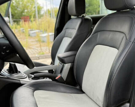 Черный Киа Sportage, объемом двигателя 2 л и пробегом 137 тыс. км за 15500 $, фото 7 на Automoto.ua