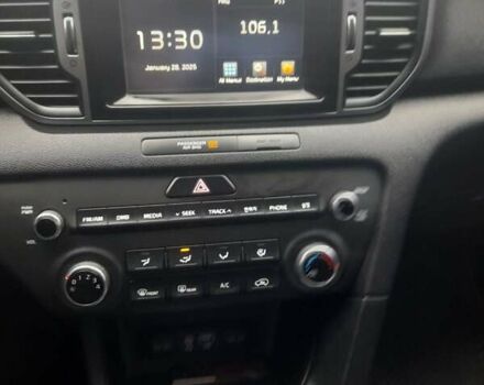 Черный Киа Sportage, объемом двигателя 2 л и пробегом 158 тыс. км за 16200 $, фото 9 на Automoto.ua