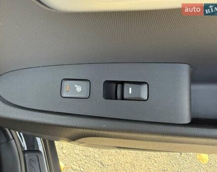 Чорний Кіа Sportage, об'ємом двигуна 2 л та пробігом 147 тис. км за 16900 $, фото 51 на Automoto.ua