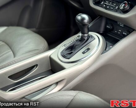 Чорний Кіа Sportage, об'ємом двигуна 2.4 л та пробігом 180 тис. км за 12950 $, фото 11 на Automoto.ua