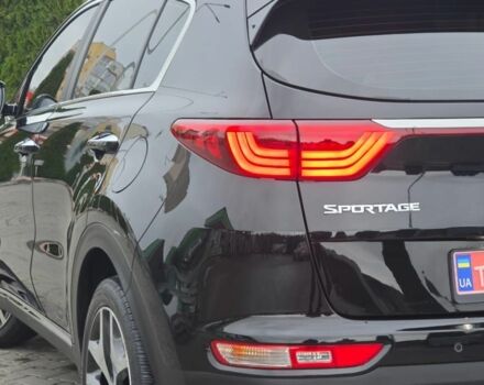 Черный Киа Sportage, объемом двигателя 2 л и пробегом 197 тыс. км за 18400 $, фото 4 на Automoto.ua
