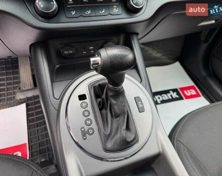 Черный Киа Sportage, объемом двигателя 2.4 л и пробегом 117 тыс. км за 12690 $, фото 23 на Automoto.ua