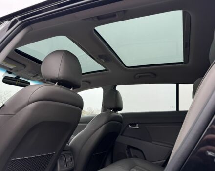 Черный Киа Sportage, объемом двигателя 2.4 л и пробегом 180 тыс. км за 309 $, фото 8 на Automoto.ua