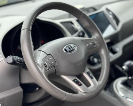 Черный Киа Sportage, объемом двигателя 2.4 л и пробегом 180 тыс. км за 309 $, фото 5 на Automoto.ua