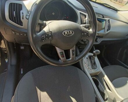 Черный Киа Sportage, объемом двигателя 2.4 л и пробегом 300 тыс. км за 12500 $, фото 8 на Automoto.ua