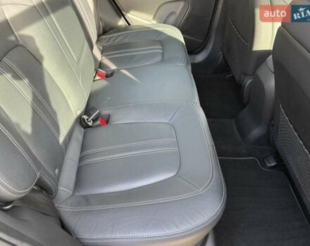 Чорний Кіа Sportage, об'ємом двигуна 2 л та пробігом 147 тис. км за 16900 $, фото 29 на Automoto.ua