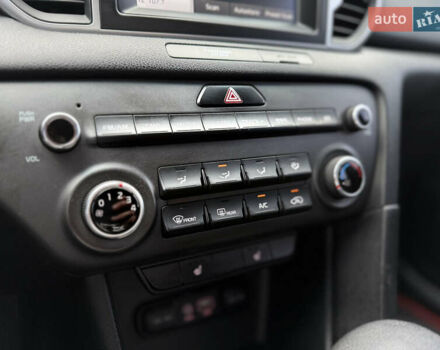 Черный Киа Sportage, объемом двигателя 1.69 л и пробегом 282 тыс. км за 14999 $, фото 30 на Automoto.ua