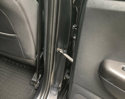 Чорний Кіа Sportage, об'ємом двигуна 2 л та пробігом 39 тис. км за 17800 $, фото 54 на Automoto.ua