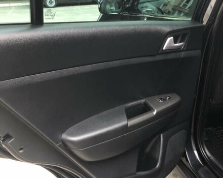 Чорний Кіа Sportage, об'ємом двигуна 2 л та пробігом 39 тис. км за 17800 $, фото 59 на Automoto.ua