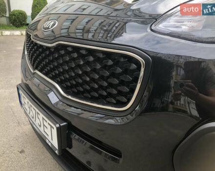 Чорний Кіа Sportage, об'ємом двигуна 2 л та пробігом 39 тис. км за 17800 $, фото 38 на Automoto.ua
