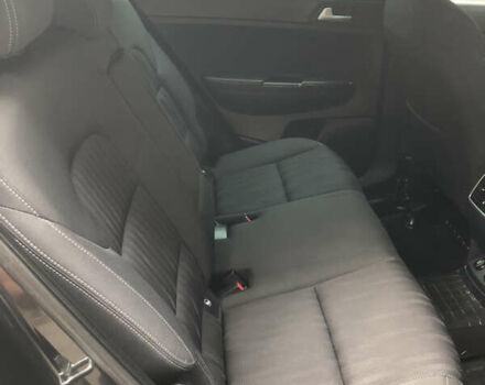 Чорний Кіа Sportage, об'ємом двигуна 2 л та пробігом 39 тис. км за 17800 $, фото 51 на Automoto.ua