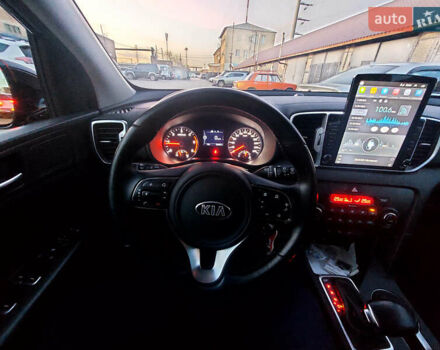 Чорний Кіа Sportage, об'ємом двигуна 2 л та пробігом 83 тис. км за 22000 $, фото 19 на Automoto.ua