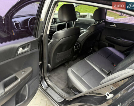 Черный Киа Sportage, объемом двигателя 1.69 л и пробегом 238 тыс. км за 16700 $, фото 19 на Automoto.ua