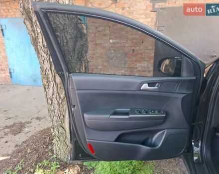 Черный Киа Sportage, объемом двигателя 2 л и пробегом 110 тыс. км за 17800 $, фото 11 на Automoto.ua