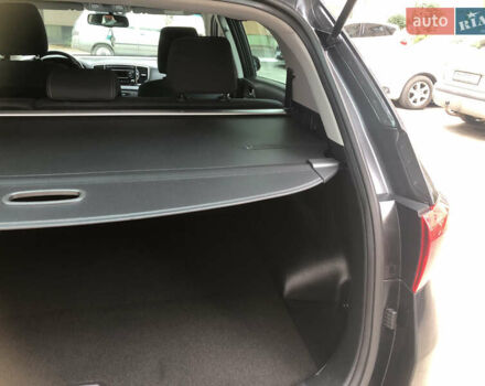 Чорний Кіа Sportage, об'ємом двигуна 2 л та пробігом 39 тис. км за 17800 $, фото 46 на Automoto.ua