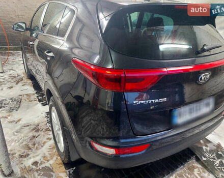Чорний Кіа Sportage, об'ємом двигуна 2 л та пробігом 83 тис. км за 22000 $, фото 17 на Automoto.ua