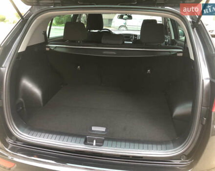 Чорний Кіа Sportage, об'ємом двигуна 2 л та пробігом 39 тис. км за 17800 $, фото 43 на Automoto.ua