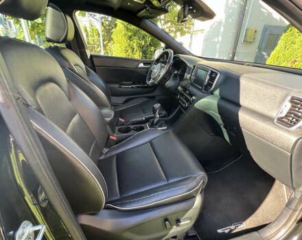 Черный Киа Sportage, объемом двигателя 2 л и пробегом 141 тыс. км за 18000 $, фото 4 на Automoto.ua