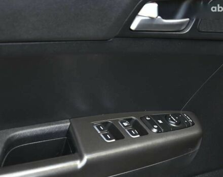 Чорний Кіа Sportage, об'ємом двигуна 1.7 л та пробігом 198 тис. км за 17900 $, фото 23 на Automoto.ua