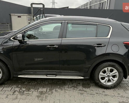 Черный Киа Sportage, объемом двигателя 1.7 л и пробегом 160 тыс. км за 16100 $, фото 3 на Automoto.ua
