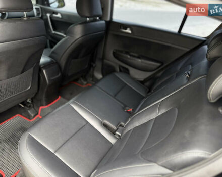 Черный Киа Sportage, объемом двигателя 1.69 л и пробегом 282 тыс. км за 14999 $, фото 33 на Automoto.ua