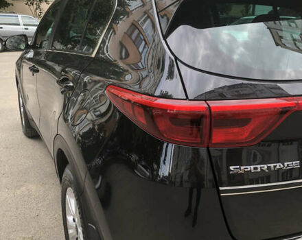 Чорний Кіа Sportage, об'ємом двигуна 2 л та пробігом 39 тис. км за 17800 $, фото 25 на Automoto.ua