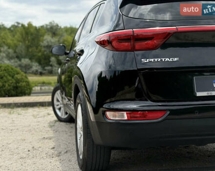 Черный Киа Sportage, объемом двигателя 1.69 л и пробегом 282 тыс. км за 14999 $, фото 16 на Automoto.ua