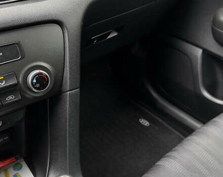 Черный Киа Sportage, объемом двигателя 1.7 л и пробегом 160 тыс. км за 16100 $, фото 10 на Automoto.ua