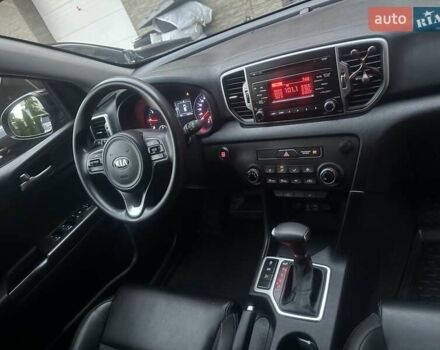 Черный Киа Sportage, объемом двигателя 1.69 л и пробегом 143 тыс. км за 17000 $, фото 6 на Automoto.ua