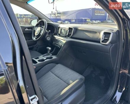 Чорний Кіа Sportage, об'ємом двигуна 2.4 л та пробігом 160 тис. км за 15000 $, фото 28 на Automoto.ua
