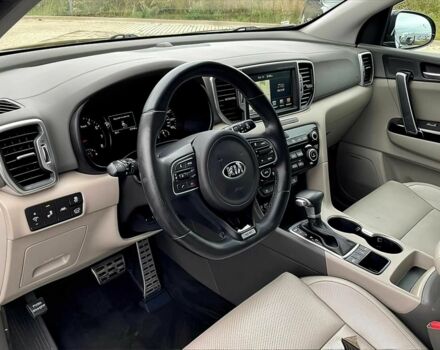 Черный Киа Sportage, объемом двигателя 2 л и пробегом 61 тыс. км за 7000 $, фото 6 на Automoto.ua