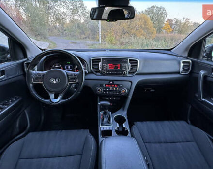 Чорний Кіа Sportage, об'ємом двигуна 1.69 л та пробігом 80 тис. км за 18500 $, фото 63 на Automoto.ua