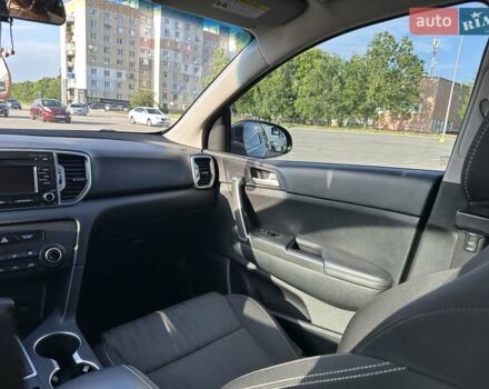 Чорний Кіа Sportage, об'ємом двигуна 2.4 л та пробігом 160 тис. км за 15000 $, фото 38 на Automoto.ua