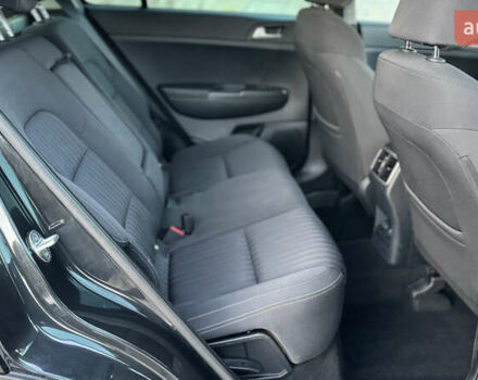 Чорний Кіа Sportage, об'ємом двигуна 1.69 л та пробігом 80 тис. км за 18500 $, фото 41 на Automoto.ua