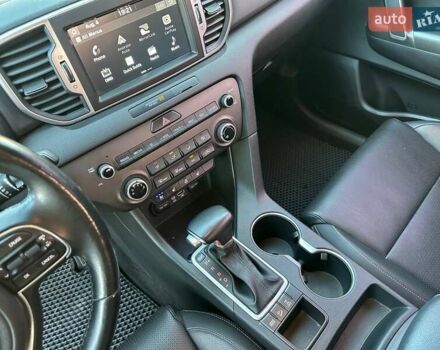 Черный Киа Sportage, объемом двигателя 2 л и пробегом 194 тыс. км за 17800 $, фото 13 на Automoto.ua