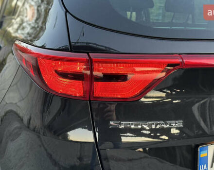 Чорний Кіа Sportage, об'ємом двигуна 1.69 л та пробігом 80 тис. км за 18500 $, фото 36 на Automoto.ua