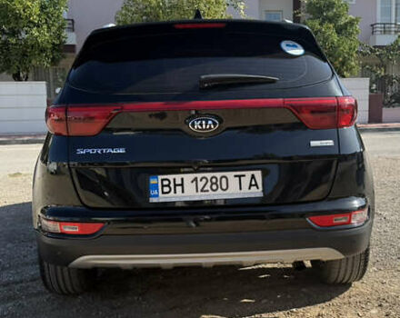 Черный Киа Sportage, объемом двигателя 2 л и пробегом 170 тыс. км за 18500 $, фото 3 на Automoto.ua