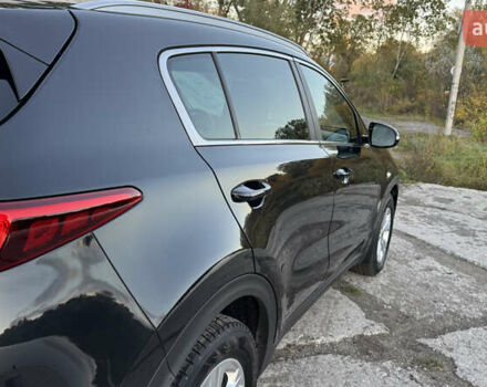Чорний Кіа Sportage, об'ємом двигуна 1.69 л та пробігом 80 тис. км за 18500 $, фото 40 на Automoto.ua
