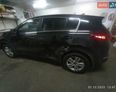 Черный Киа Sportage, объемом двигателя 2.36 л и пробегом 85 тыс. км за 13000 $, фото 4 на Automoto.ua