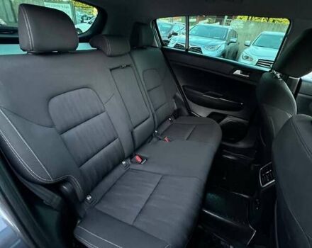 Чорний Кіа Sportage, об'ємом двигуна 1.59 л та пробігом 98 тис. км за 15500 $, фото 29 на Automoto.ua