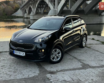 Чорний Кіа Sportage, об'ємом двигуна 1.69 л та пробігом 80 тис. км за 18500 $, фото 3 на Automoto.ua