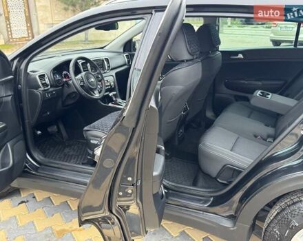 Чорний Кіа Sportage, об'ємом двигуна 1.69 л та пробігом 104 тис. км за 17300 $, фото 18 на Automoto.ua