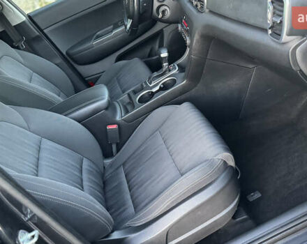 Чорний Кіа Sportage, об'ємом двигуна 1.69 л та пробігом 80 тис. км за 18500 $, фото 44 на Automoto.ua