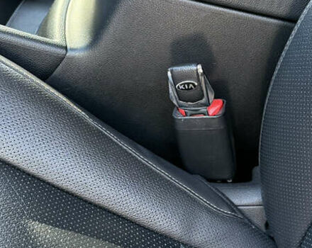 Черный Киа Sportage, объемом двигателя 2 л и пробегом 170 тыс. км за 18500 $, фото 11 на Automoto.ua