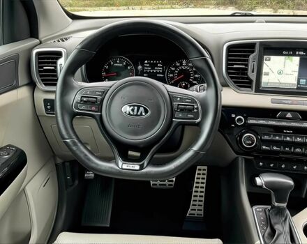 Черный Киа Sportage, объемом двигателя 2 л и пробегом 61 тыс. км за 7000 $, фото 7 на Automoto.ua