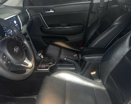 Черный Киа Sportage, объемом двигателя 1.69 л и пробегом 165 тыс. км за 18000 $, фото 8 на Automoto.ua