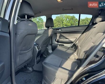 Чорний Кіа Sportage, об'ємом двигуна 2.4 л та пробігом 160 тис. км за 15000 $, фото 33 на Automoto.ua