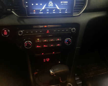 Черный Киа Sportage, объемом двигателя 1.69 л и пробегом 165 тыс. км за 18000 $, фото 10 на Automoto.ua