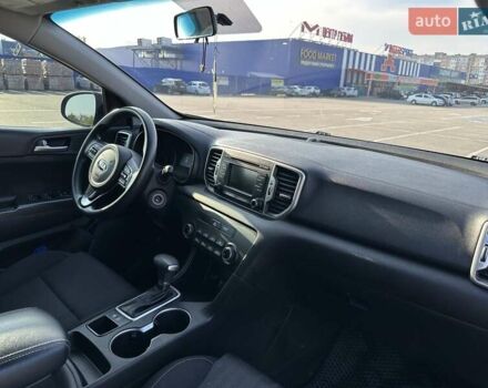 Чорний Кіа Sportage, об'ємом двигуна 2.4 л та пробігом 160 тис. км за 15000 $, фото 29 на Automoto.ua